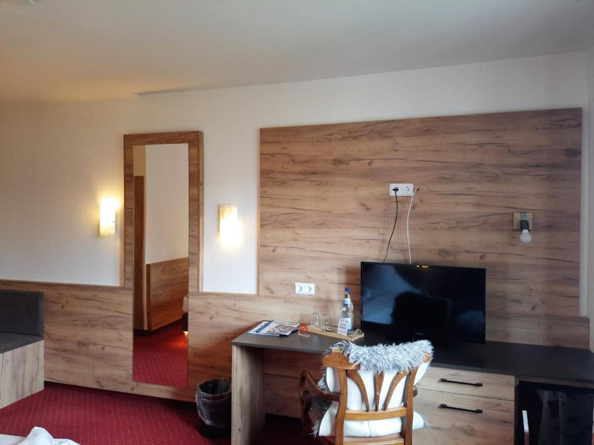 Hotel Haus Krone Bexbach Экстерьер фото