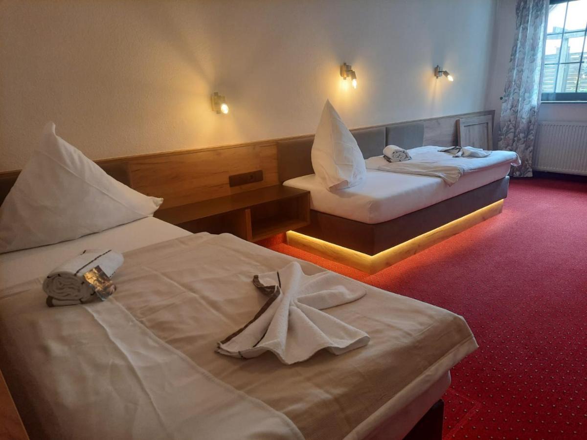 Hotel Haus Krone Bexbach Экстерьер фото