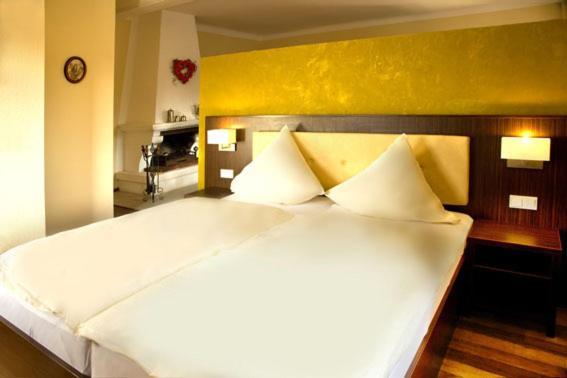Hotel Haus Krone Bexbach Экстерьер фото