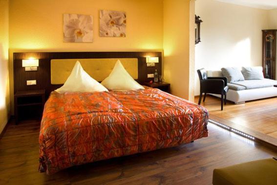 Hotel Haus Krone Bexbach Экстерьер фото