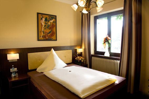 Hotel Haus Krone Bexbach Номер фото